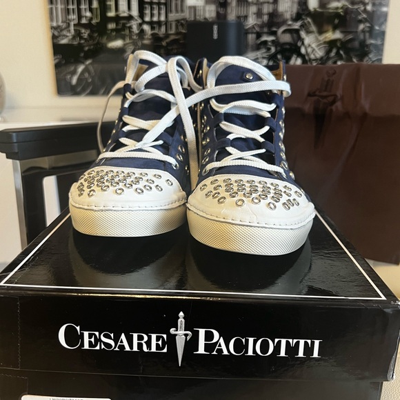 Original Cesare Paciotti Sneakers for Sale
	•	Size: 8 (US Sizing) - Picture 13 of 13